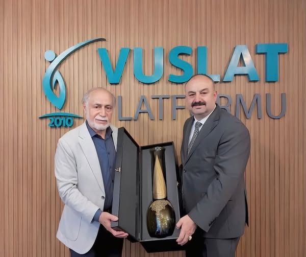 İstanbul’da Stratejik Buluşma: Mehmet Özdil ve Hamza Cebeci Esnafın Geleceğini ve Ahilik Kültürünü Görüştü